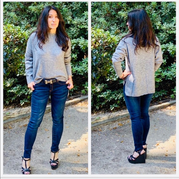 ✨LAST✨Light grey high low high neck sweater - Picture 2 of 9